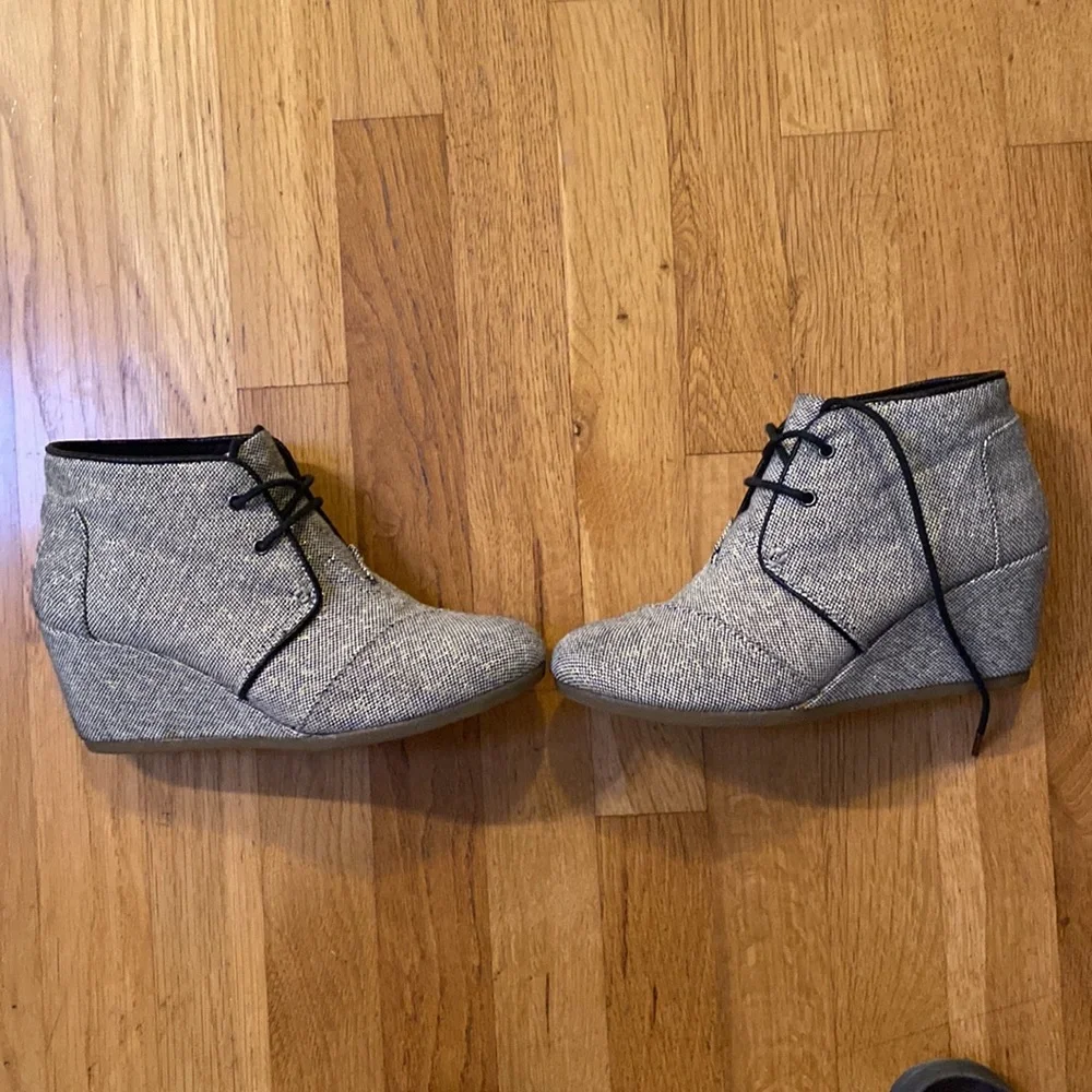 Toms Desert Wedges - Picture 5 of 5